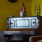 Miranda 3*